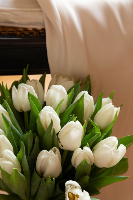 fleurs bouquet mariée robe mariage parisien élégant romantique haut de gamme Paris 5 Mairie Panthéon photographe