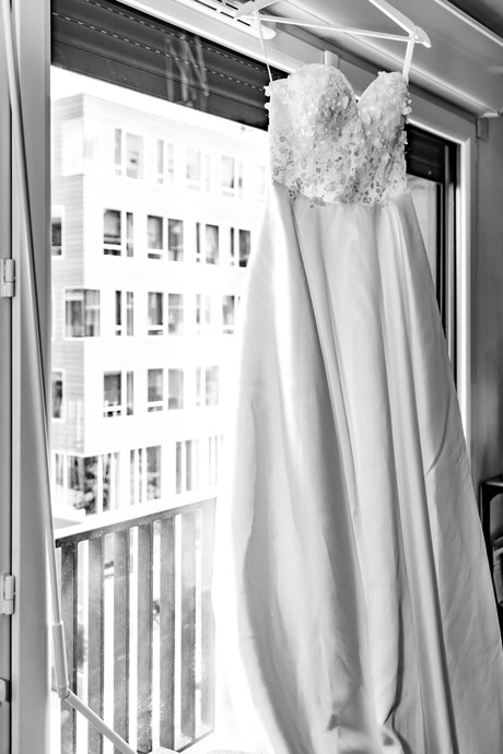 photographe mariage Paris robe mariée préparatifs témoins séance photo