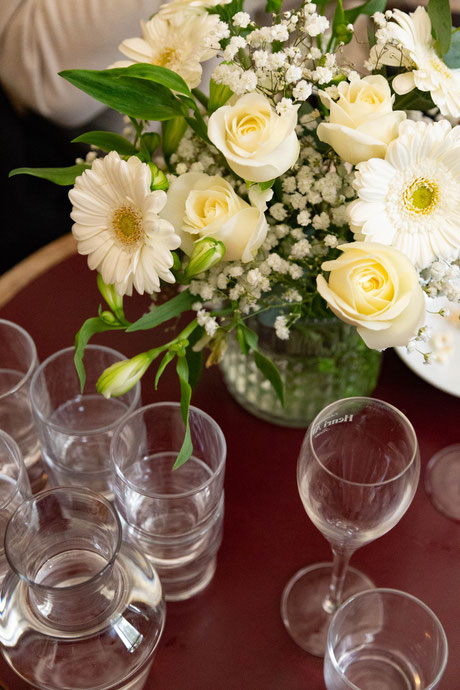 fleurs bouquet mariée robe mariage parisien élégant romantique haut de gamme Paris 5 photographe 