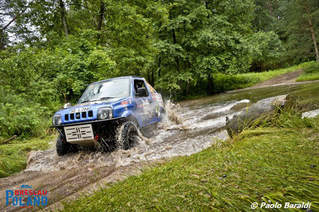 Jan Loeffel e Ralf Abbt terzi nelle auto Cross Country con un Suzuki Jimny