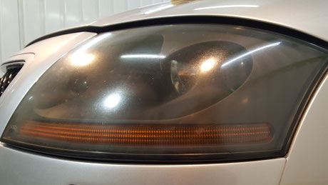 アウディTT ヘッドライトのひび・傷除去 埼玉 - 車磨き専門 アウディTT ヘッドライトのひび・傷除去 埼玉 - 車磨き専門