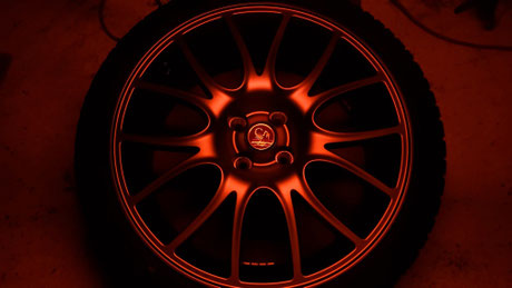 アバルト695 焼き付けホイールコーティング