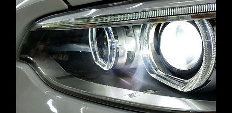 m235i グヘッドライトのひび除去後