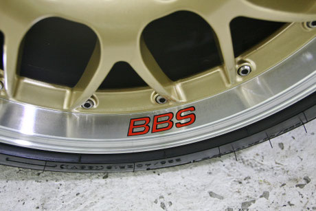 ＢＢＳのブレーキダスト鉄粉除去 ＲＳ‐ＧＴホイールリムの光沢