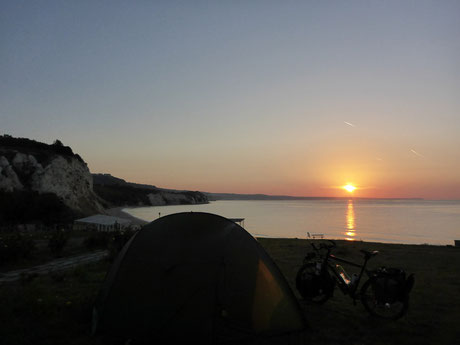 Sonnenaufgang am gratis Campingplatz