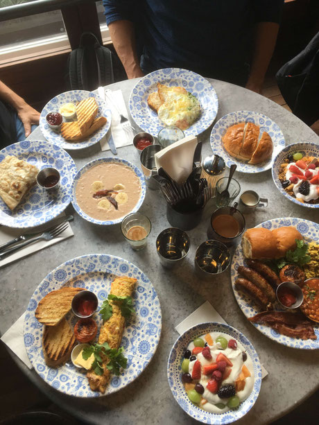 Frühstück im Dishoom, Edinburgh