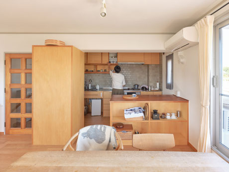 シナのキッチン　収納　オーダー家具
