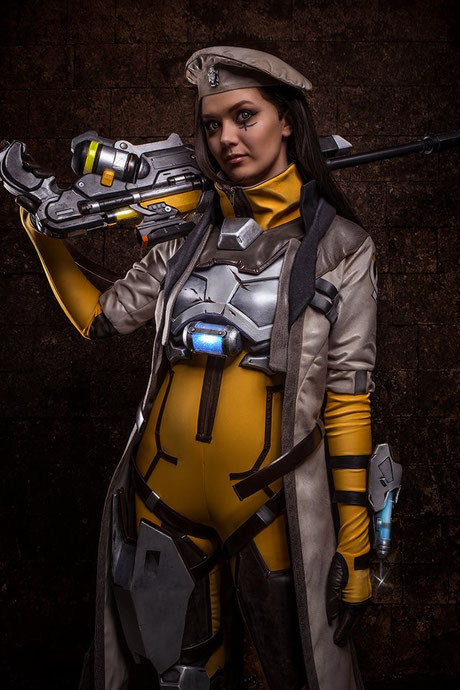 Ana, Overwatch Cosplay: Krystl Cosplay Photo: Fotograf-13