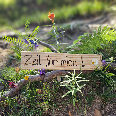 PermanentMakeUp Haarentfernung Wimpernlifting Sofri.ch Gesichtsbehandlung Antiaging MicroNeedling Farblichttherapie Microneedling Gesichtsbehandlung LPGEndermologie PermanentMakeUp Straffungsbehandlung Akne Gesichtsbehandlung Aknebehandlung Sofri.ch Akne