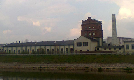 Fabryka Reymonda (Fabryka Maszyn i Narzędzi Rolniczych) Widok od strony Mostu Toruńskiego