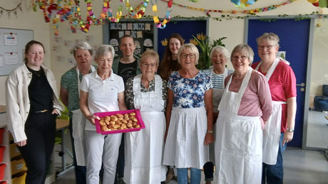v.l.n.r.: Catharina Kock, Maren Glüsing, Erika Wenzel, Kerstin Tiessen, Ilona Hargens, Bente Rohwedder, Karin Henschen, Heidi Schmarje, Anke Abel, Ute Clausen