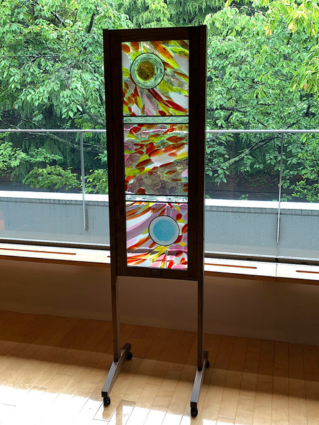 stainedglass screen 自由に移動できる衝立