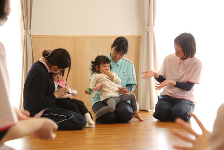 こどもみらい園ぽぽらす,朝の会の様子