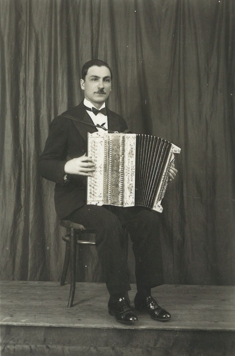 Adrien Bras à la fin des années 1920 (coll. V. Prat)