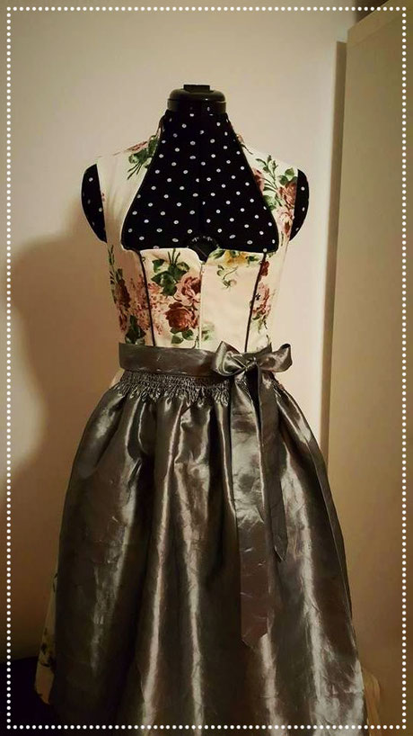 Schneewittchendirndl Rosen weiss grau