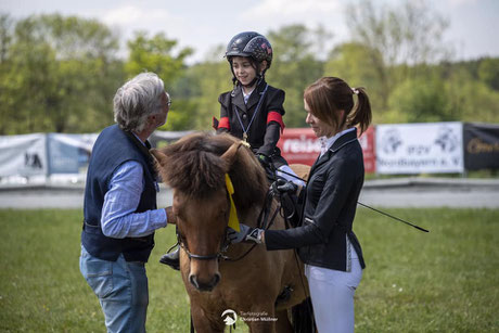 Yasmin Rieser IPZV-Trainer B mit Reitschüler