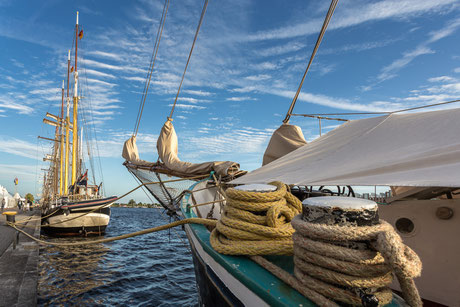 Segelschiffe in Wilhelmshaven.