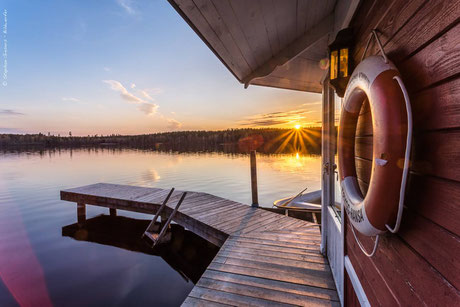 Sonnenaufgang am Jade-Weser-Port Wilhelmshaven