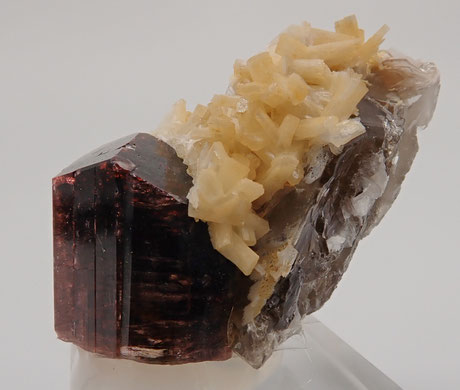 Russia rubellite