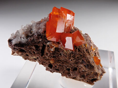 Red Cloud mine Wulfenite