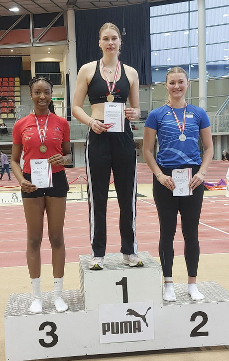 Nicole Ijieh Platz3
