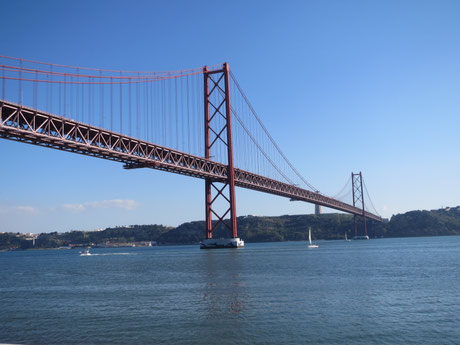 Ponte 25 de Abril