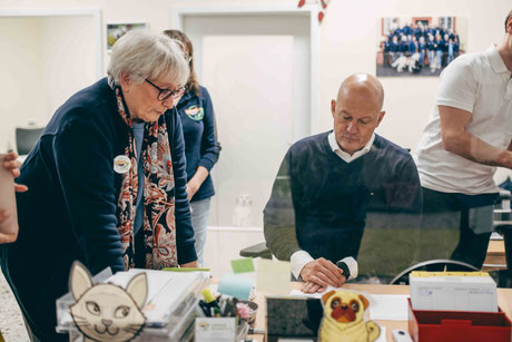 2026_01_16_Landrat Frank Rock in der Tiertafel RheinErft_ Foto: @Rhein-Erft-Kreis / Schweinsburg