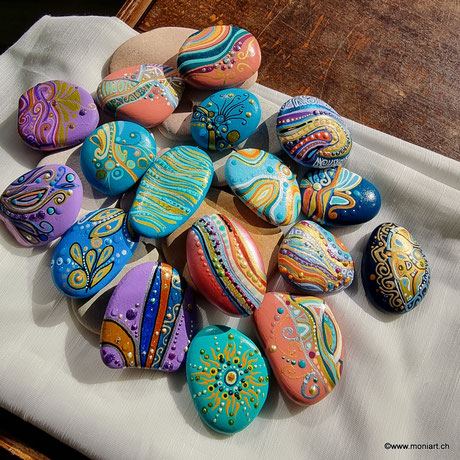 Painted rocks Steine bemalt bunt muster filigran