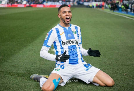 en nesyri, leganes, la liga santander, madrid, leganes, betis, butarque, fotografia deportiva, celebración, gol, somoslega, horablanquiazul, hat trick