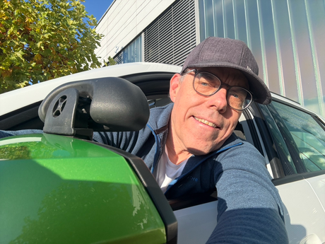 Freue mich Menschen im Auto kompetenter zu machen..