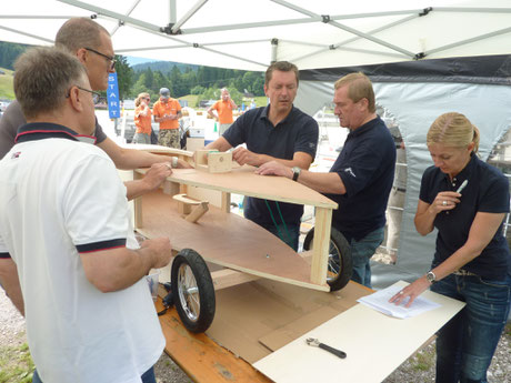Seifenkisten bauen in Teams
