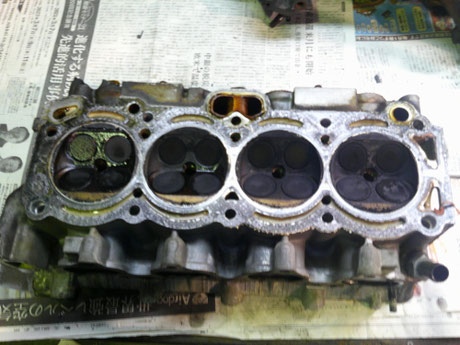 AE92 シリンダヘッド