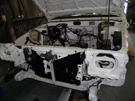 ＡＥ８６　トレノ　ヘッドライトブラケット　コンデンサー