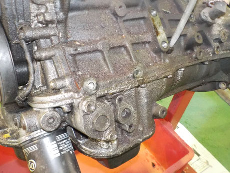 オイル漏れ修理 SW20