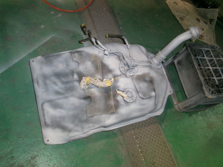 ＡＥ８６ 燃料タンク フュエルタンク ガソリンタンク 塗装