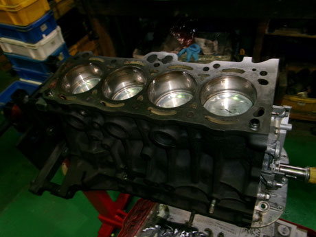 AW11 MR2 ピストン組付け