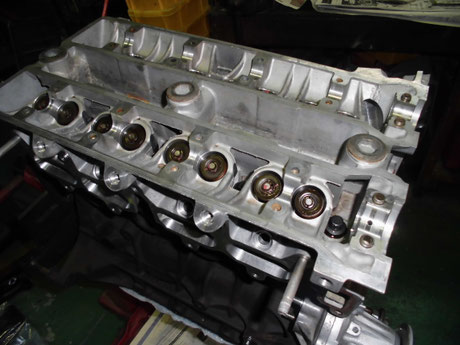 AW11 MR2 シリンダヘッド組付け