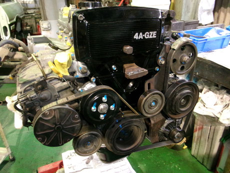 AE92 ４AGZ スーパーチャージャー組付け