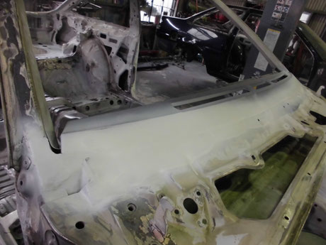 ＡＥ８６トレノ　レストア　ガラス取付部　錆修理