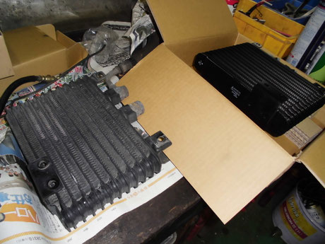 ＣＴ９Ａ　取外したオイルクーラー