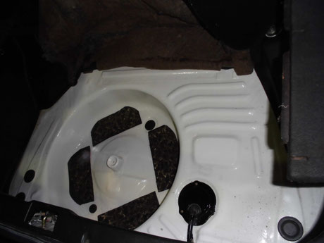 ＡＥ８６　トレノ　スペヤタイヤハウス