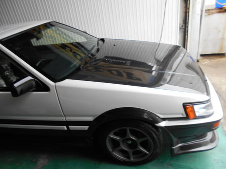 AE86 カーボンボンネット