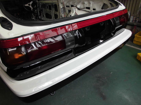 ＡＥ８６　トレノ　テールランプ取付け
