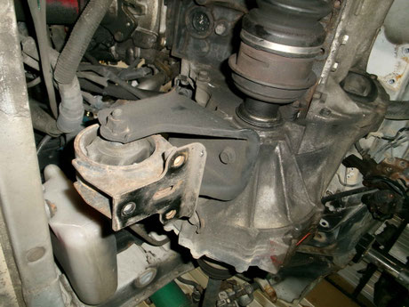 ＳＷ２０ ＭＲ２ エンジンマウント リヤ側