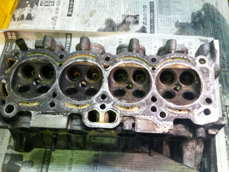 AE92 シリンダヘッド分解 ４AGZ