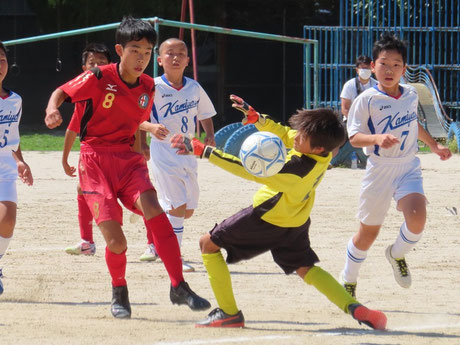 五日市の少年サッカーチーム五日市南SSS8番のゴールシーン