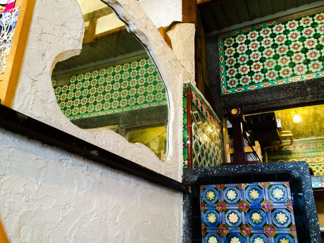 銭湯の鏡をオシャレに活用