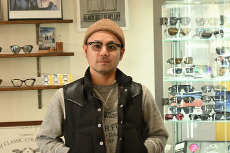 ◎フレーム：BJ CLASSIC COLLECTION／BROS BROW　◎レンズ：TALEX／MO'EYE GREY