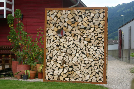Brennholz Aus Nachhaltiger Waldpflege Brennholz Morger Und Sichtschutz