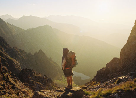 Glückskompetenz, 10 Gründe, warum Reisen glücklich macht, Glückstraining